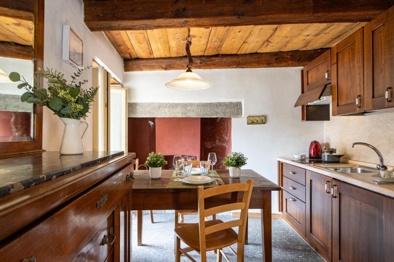 Stay5Vie: Incantevole Monolocale/Balcone/Borgo Domodossola Εξωτερικό φωτογραφία