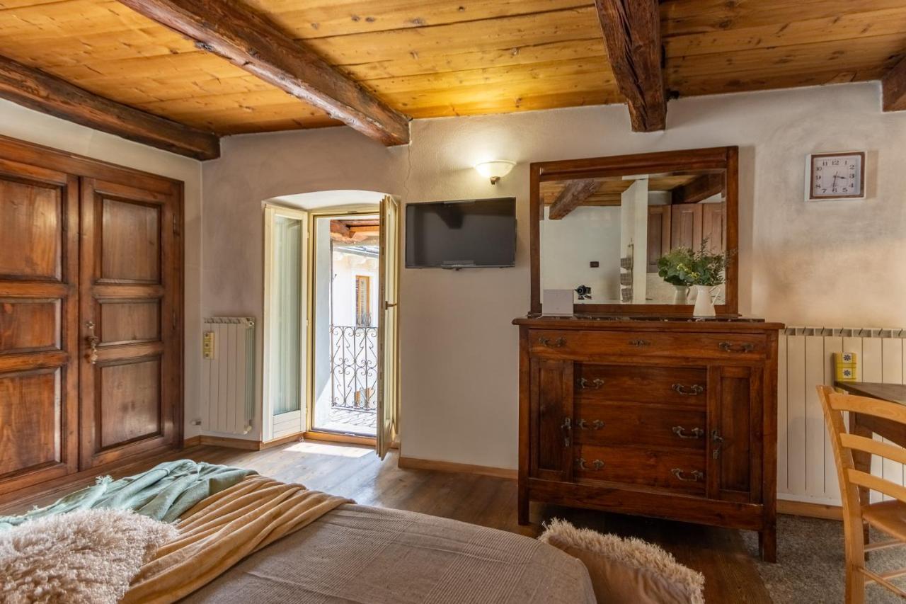 Stay5Vie: Incantevole Monolocale/Balcone/Borgo Domodossola Εξωτερικό φωτογραφία