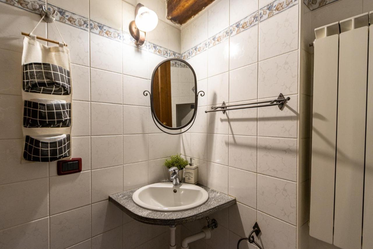 Stay5Vie: Incantevole Monolocale/Balcone/Borgo Domodossola Εξωτερικό φωτογραφία
